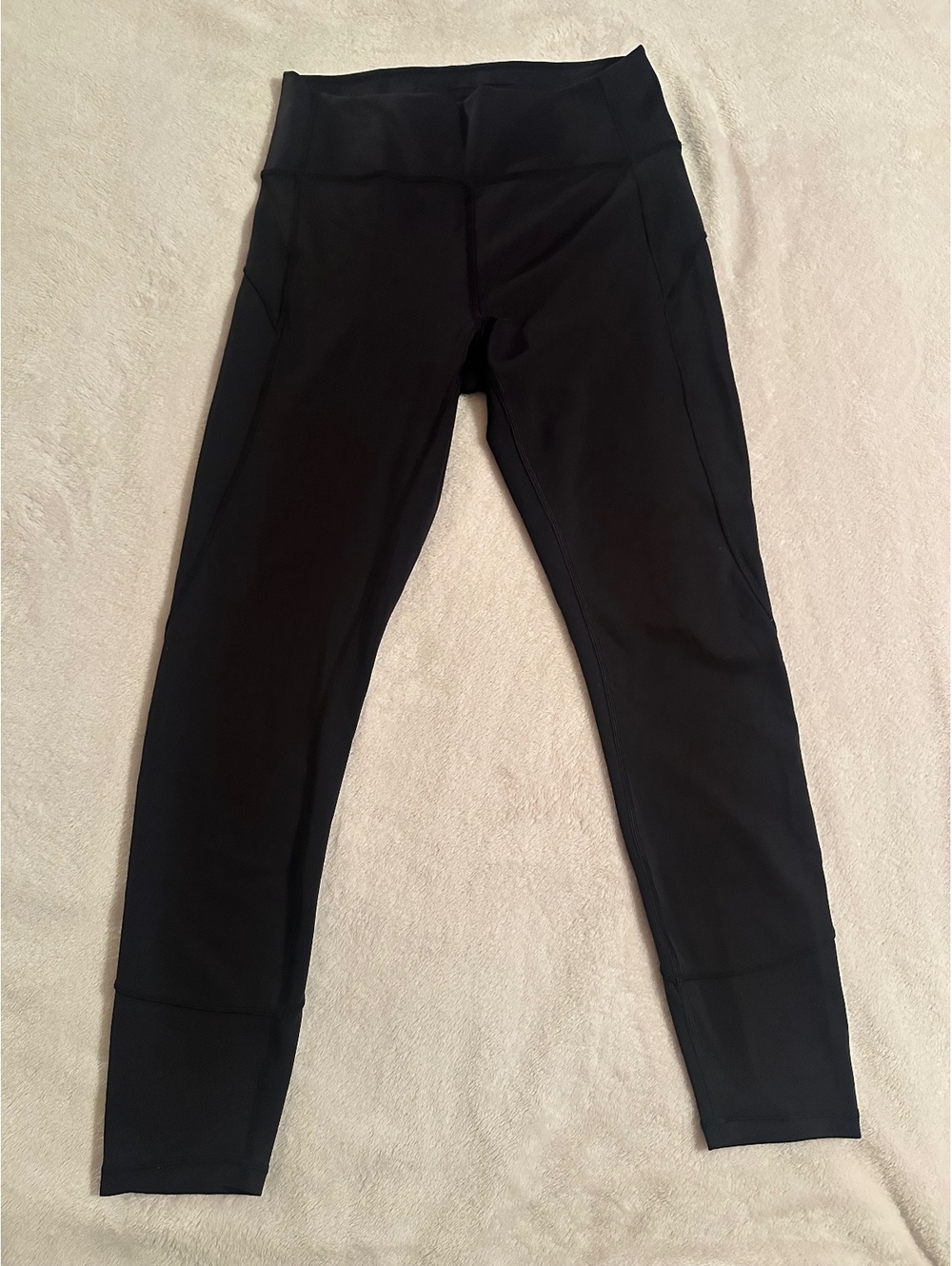 Lululemon In Movement 7/8 Tight 25" Everlux Leggings - Black - Size 8